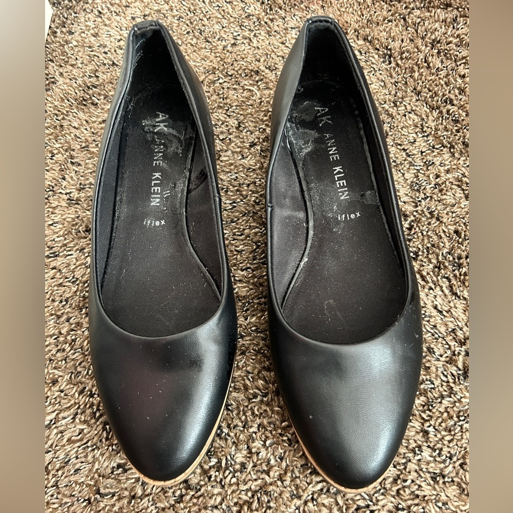 Black ANNA KLEIN Flats